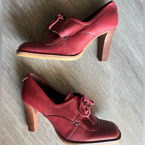 Nine West Red Vintage Classic Heels - Picture 1 of 8